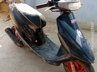 Продам мопед Хонда dio-34  Документы есть. Срочно!Срочно!Срочно Продам мопед Марка :Yamaha Объем :80 кубов 2х местный