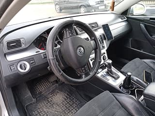 Продам Volkswagen b6, 2006 года, дизелёк объём 2 л, АКПП