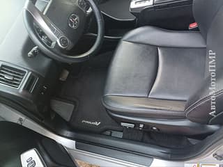 Selling Toyota Prius v, 2016, hybrid, аutomatic. PMR car market, Tiraspol. 