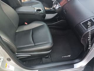 Selling Toyota Prius v, 2016, hybrid, аutomatic. PMR car market, Tiraspol. 