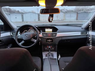 Мерседес в отличном состоянии пишите на обмен 77751188