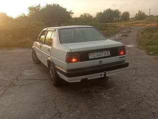 Vinde Volkswagen Jetta, 1990 a.f., benzină-gaz (metan), mecanica. Piata auto Transnistria, Tiraspol. AutoMotoPMR.