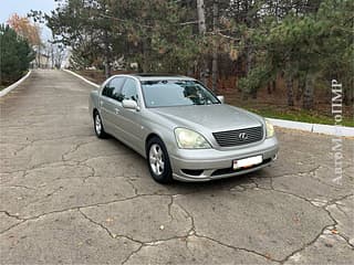 Selling Lexus LX Series, 2001 made in, gasoline-gas (methane), machine. PMR car market, Tiraspol. 