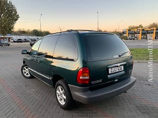 Selling Chrysler Voyager, 1999 made in, petrol, machine. PMR car market, Tiraspol. 