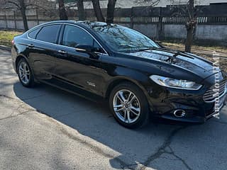 Vând Ford Fusion, 2015, plugin hibrid, automata. Piata auto Pridnestrovie, Tiraspol. AutoMotoPMR.