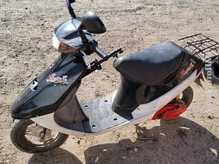 На ходу, оформлен на меня, страховка/техосмотр есть, можно переоформить. Car and Motorcycle Market in Moldova and Pridnestrovie