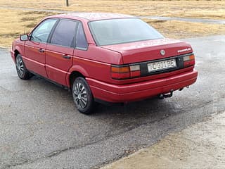 Selling Volkswagen Passat, 1993, gasoline-gas (methane), mechanics. PMR car market, Tiraspol. 