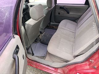 Selling Volkswagen Passat, 1993, gasoline-gas (methane), mechanics. PMR car market, Tiraspol. 