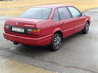 Selling Volkswagen Passat, 1993, gasoline-gas (methane), mechanics. PMR car market, Tiraspol. 