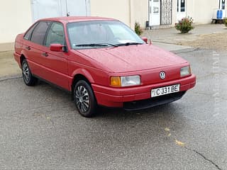 Selling Volkswagen Passat, 1993, gasoline-gas (methane), mechanics. PMR car market, Tiraspol. 