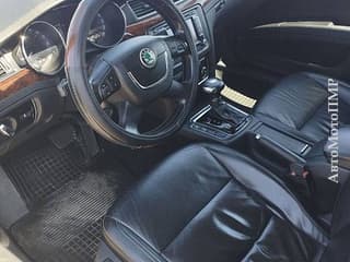 Нейтральные номера на автомате можно на обмен 77751188 пишите