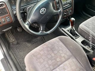 Selling Toyota Avensis, 2000, diesel, mechanics. PMR car market, Tiraspol. 