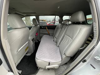 Надежный кроссовер 7 мест на обмен пишите