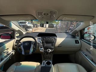 Selling Toyota Prius v, 2013, hybrid, аutomatic. PMR car market, Tiraspol. 