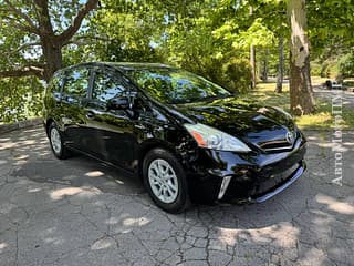 Selling Toyota Prius v, 2013, hybrid, аutomatic. PMR car market, Tiraspol. 