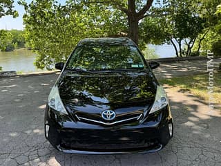 Selling Toyota Prius v, 2013, hybrid, аutomatic. PMR car market, Tiraspol. 