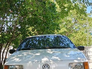 Selling Volkswagen Passat, 1992 made in, diesel, mechanics. PMR car market, Tiraspol. 