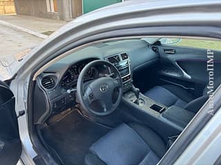 Классный лексус на автомате можно на обмен пишите 77751188