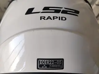 Продам шлем LS2 В хорошем состоянии В комплекте чехол Размер М