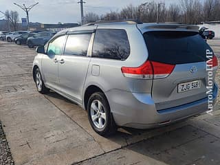 Vând Toyota Sienna, 2011 a.f., benzină-gaz (metan), mașinărie. Piata auto Pridnestrovie, Tiraspol. AutoMotoPMR.