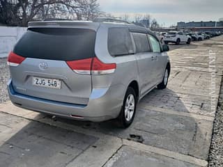 Vând Toyota Sienna, 2011 a.f., benzină-gaz (metan), mașinărie. Piata auto Pridnestrovie, Tiraspol. AutoMotoPMR.