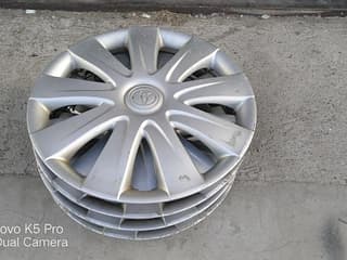 Wheels and tires in Moldova and Pridnestrovie. Продам комплект колпаков Тойота.  Радиус 15.