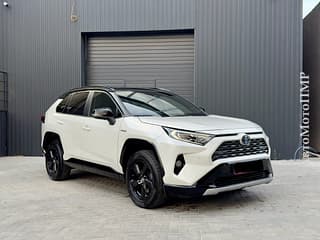 Selling Toyota Rav 4, 2019 made in, hybrid, machine. PMR car market, Chisinau. 