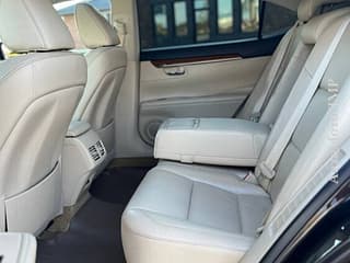 Шикарный лексус можно на обмен пишите 77751188 ватсап телеграм