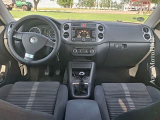 Продам Volkswagen Tiguan, 2010, бензин, механика. Авторынок ПМР, Тирасполь. АвтоМотоПМР.