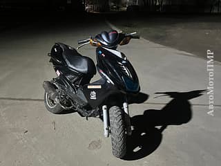 Продам Yamaha Aerox 2005г.. Продам Honda dio 27 На ходу  В хорошем состоянии  С документами