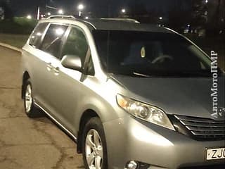 Toyota Sienna, 2013, бензин-газ (пропан), автомат. Тирасполь