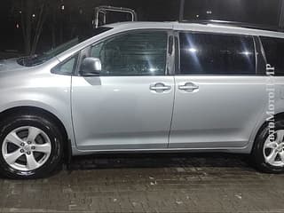 Toyota Sienna, 2013, бензин-газ (пропан), автомат. Тирасполь