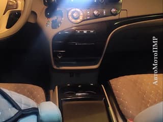 Toyota Sienna, 2013, бензин-газ (пропан), автомат. Тирасполь