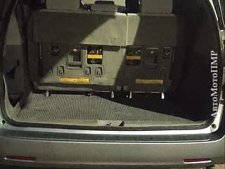 Toyota Sienna, 2013, бензин-газ (пропан), автомат. Тирасполь