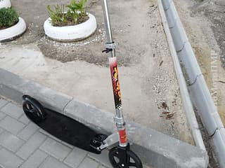 Cumpărați un scuter în Moldova şi Transnistria