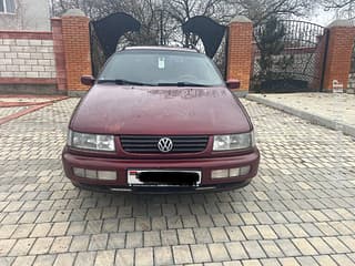 Selling Volkswagen Passat, 1996 made in, petrol, mechanics. PMR car market, Tiraspol. 