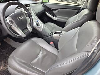 Selling Toyota Prius, 2013, plugin hybrid, аutomatic. PMR car market, Tiraspol. 
