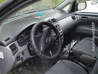 Vând Toyota Avensis Verso, 2001 a.f., diesel, mecanica. Piata auto Pridnestrovie, Rîbnița. AutoMotoPMR.