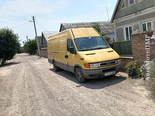 Отличный бусик для семьи в Тирасполе пишите.. Продам PIAGGIO FREE 50 1992года