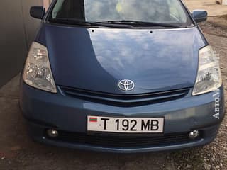 Selling Toyota Prius, 2004 made in, hybrid, machine. PMR car market, Tiraspol. 