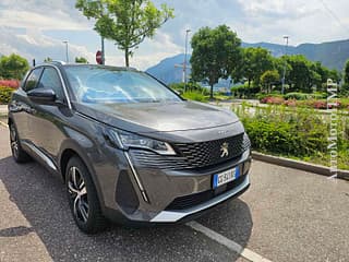 Продаётся Peugeot 3008 GT Line 1.2 PureTech Turbo 130 л.с
