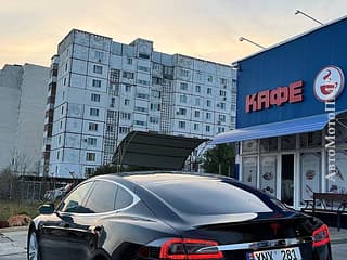 Vând Tesla Model S, 2013 a.f., electro, mașinărie. Piata auto Pridnestrovie, Tiraspol. AutoMotoPMR.