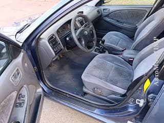 Тайота авенсис на уверенном ходу на обмен пишите