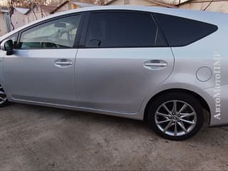 Продам Toyota Prius v, 2016, гибрид, автомат. Авторынок ПМР, Тирасполь. АвтоМотоПМР.