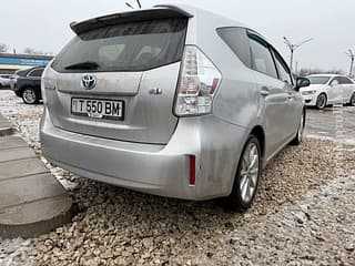 Экономичный приус в можно на обмен пишите 77751188