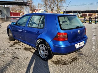 Selling Volkswagen Golf, 2001 made in, petrol, mechanics. PMR car market, Tiraspol. 