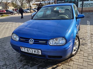 Selling Volkswagen Golf, 2001 made in, petrol, mechanics. PMR car market, Tiraspol. 