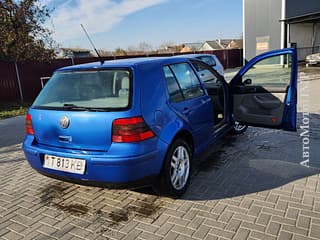 Selling Volkswagen Golf, 2001 made in, petrol, mechanics. PMR car market, Tiraspol. 