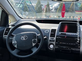Selling Toyota Prius, 2008 made in, hybrid, machine. PMR car market, Tiraspol. 