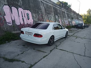 Selling Mercedes E Класс, 2001 made in, petrol, machine. PMR car market, Tiraspol. 